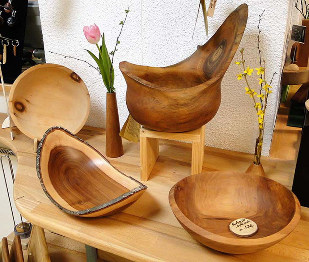 Handgedrechselte Holzschalen