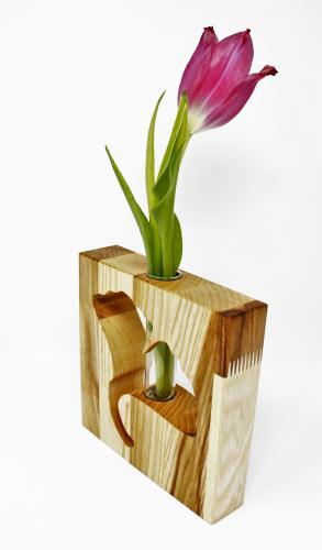 Ausschnittvase mit Ginko