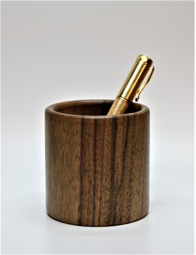 Holz, Bürozubehör, Stifteköcher, Tischordnung, Halter, Box, Etui, Becher, Stift, Kugelschreiber, Kulli, Füller, Kunst, Dekoration, Schmuck, Vase, Teelicht, Klangspiel, Schreibgerät, Handgefertigt,Kunsthandwerk, Schreiben, Brief, Kristall