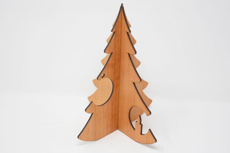 Weihnachtsbaum aus Kirschbaum