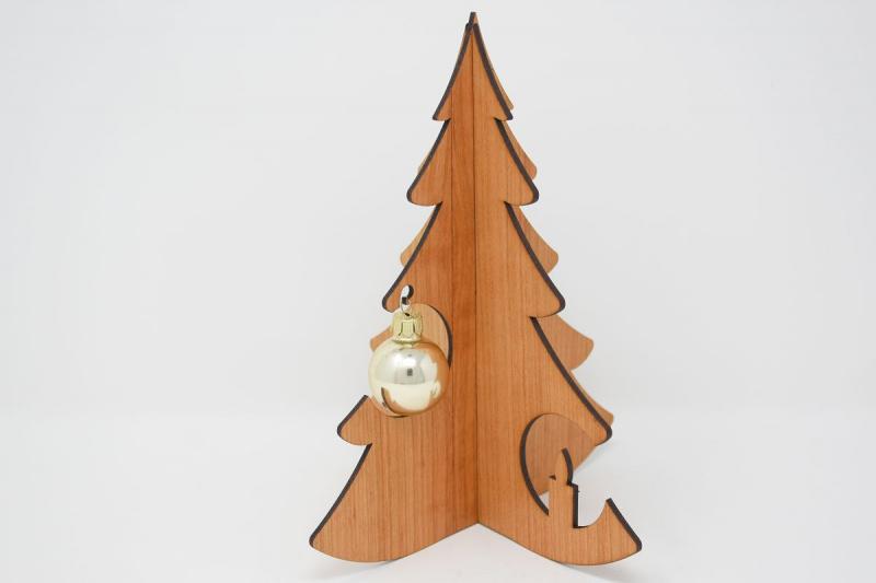 Weihnachtsbaum aus Kirschbaum