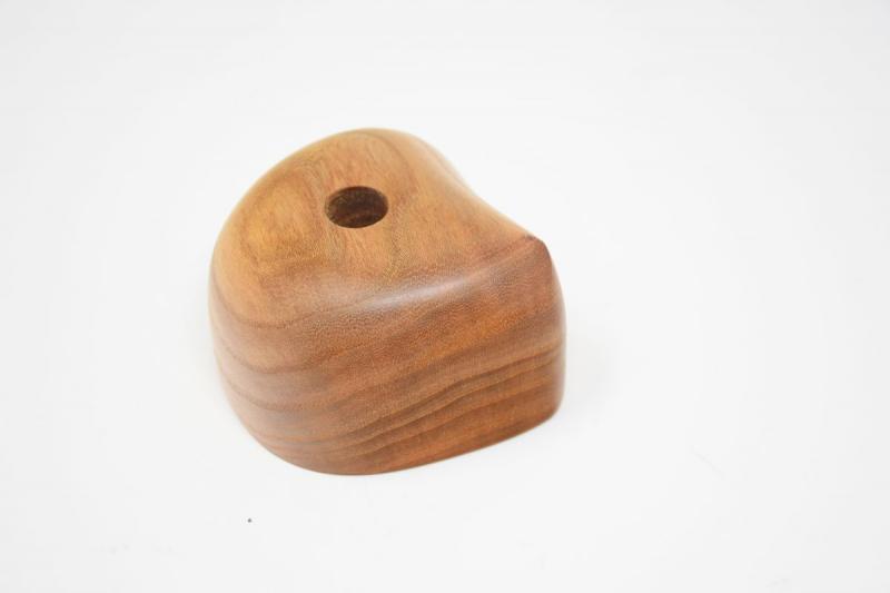 Stiftehalter aus Ulmenholz