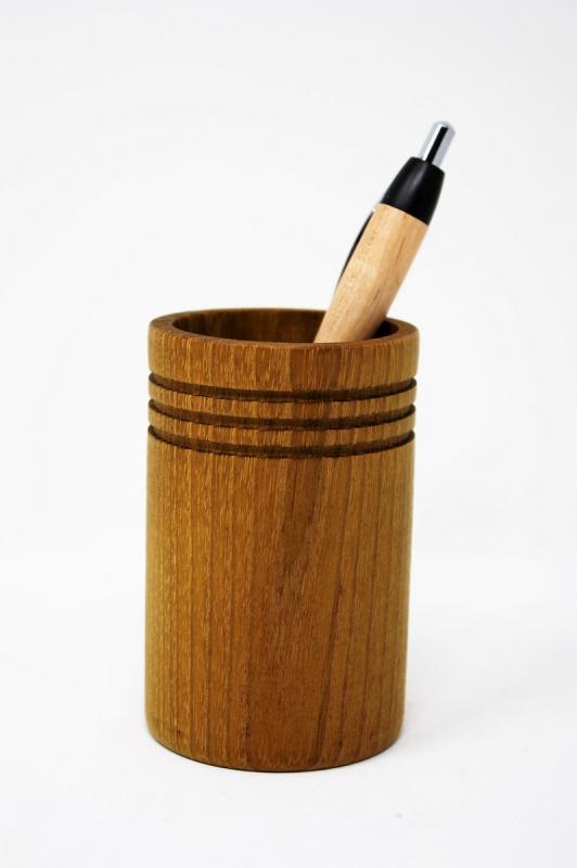 Holz, Bürozubehör, Stifteköcher, Tischordnung, Halter, Box, Etui, Becher, Stift, Kugelschreiber, Kulli, Füller, Kunst, Dekoration, Schmuck, Vase, Teelicht, Klangspiel, Schreibgerät, Handgefertigt,Kunsthandwerk, Tischordnung, Schreiben, Brief, Kristall