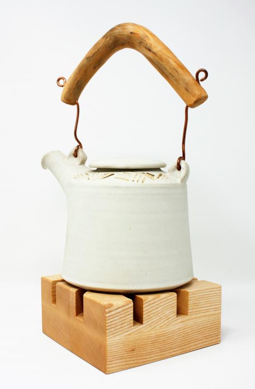 stövchen-holz-metall-tee-kaffee-kanne-tasse-teelicht