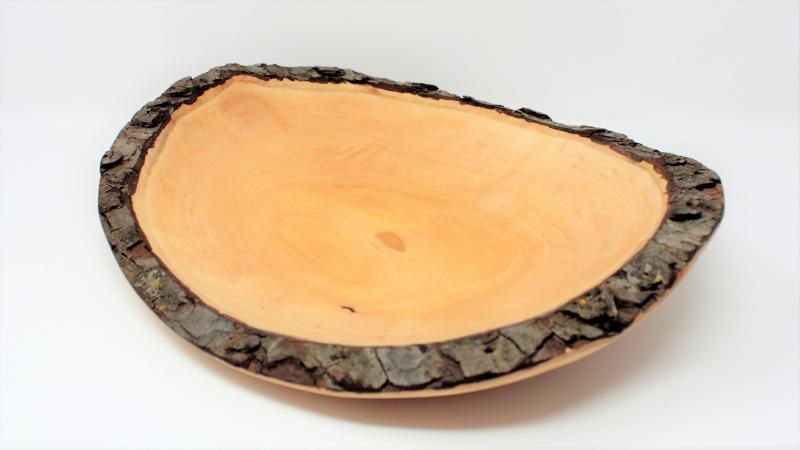 rindenrandschale-birnenholz-holzschale-gebäck-nüsse-deko