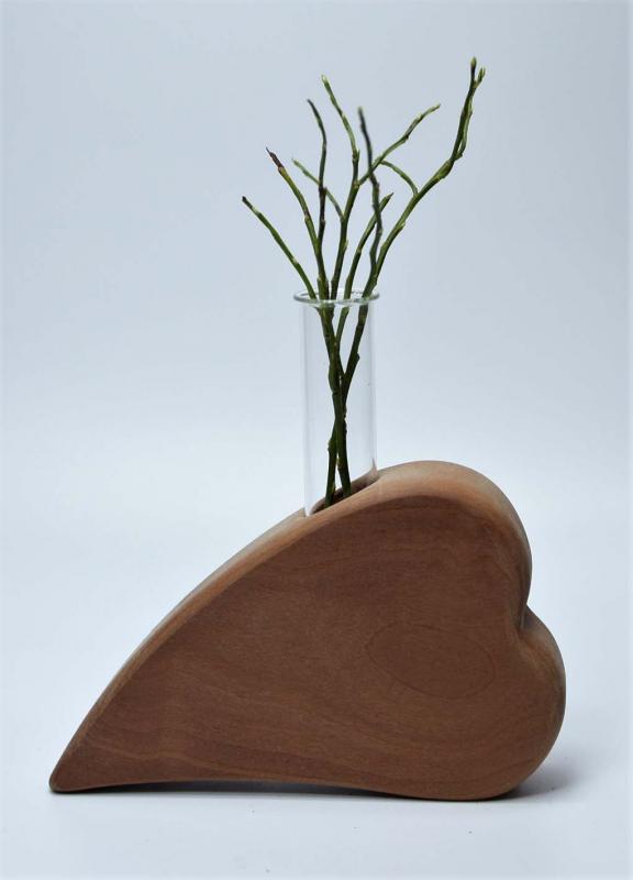Vase in Herzform