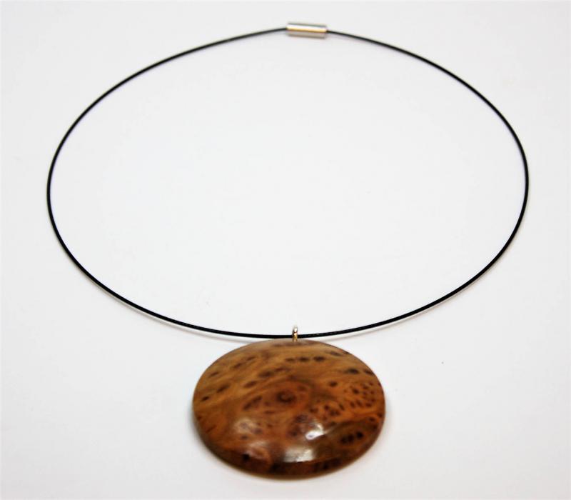Kette aus Thuja Wurzelholz