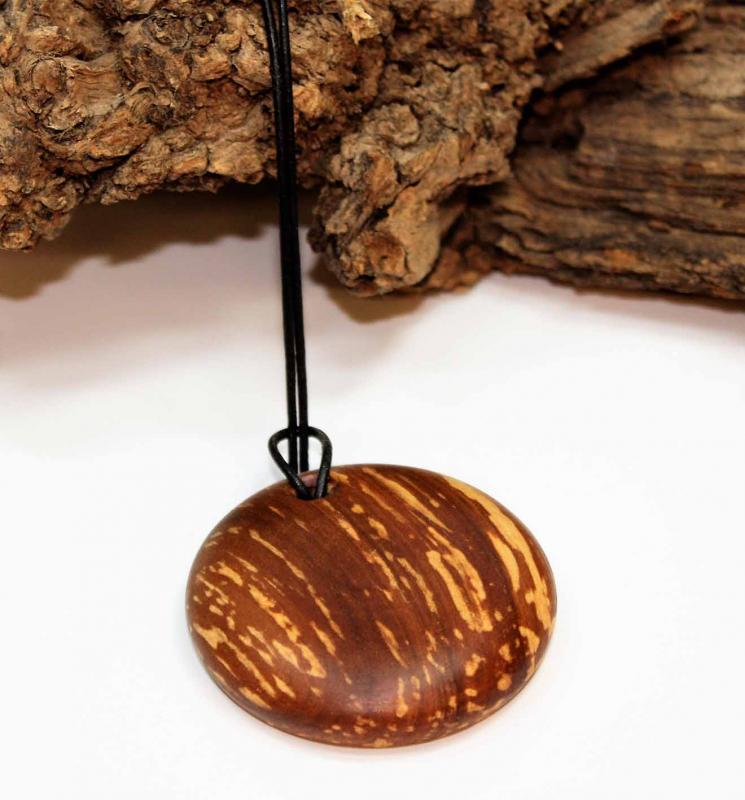 Holzschmuck, Kette, Kette aus Holz, Holzkette, natürlicher Schmuck, Holzschmuck, Holzschalen, gedrechselter Schmuck, Handarbeit, handgefertigter Schmuck