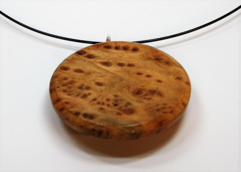 Kette aus Thuja Wurzelholz