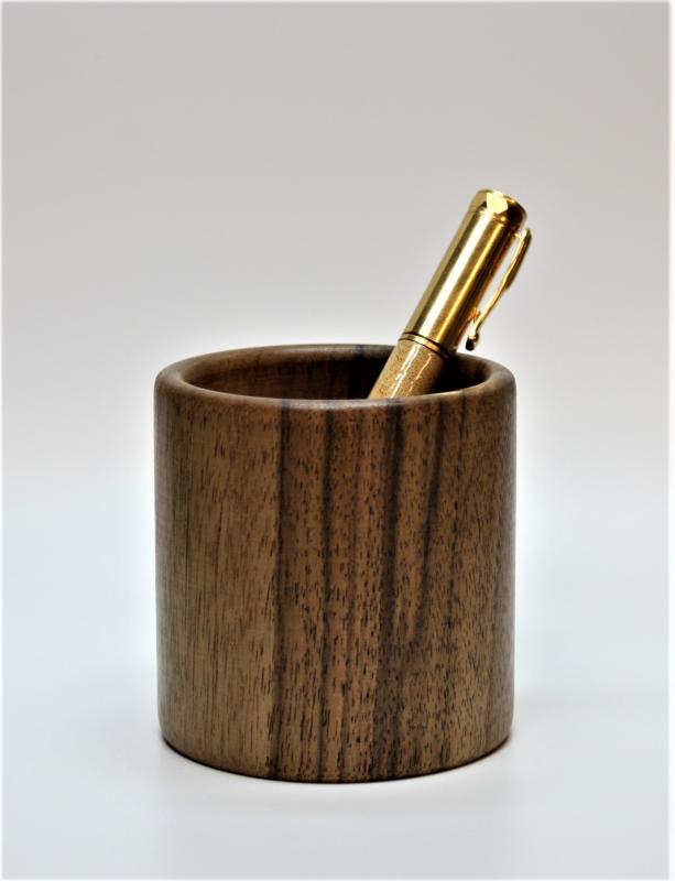 Holz, Bürozubehör, Stifteköcher, Tischordnung, Halter, Box, Etui, Becher, Stift, Kugelschreiber, Kulli, Füller, Kunst, Dekoration, Schmuck, Vase, Teelicht, Klangspiel, Schreibgerät, Handgefertigt,Kunsthandwerk, Schreiben, Brief, Kristall