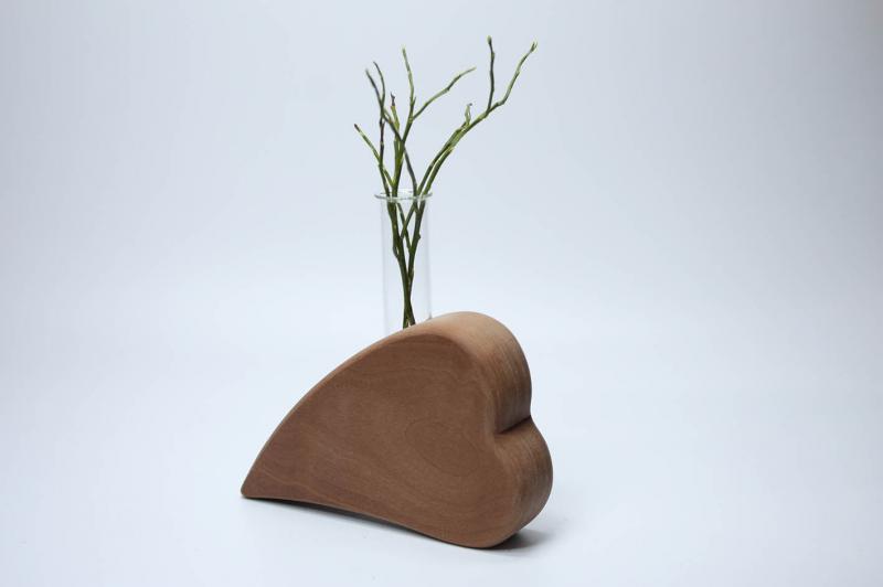 Vase in Herzform